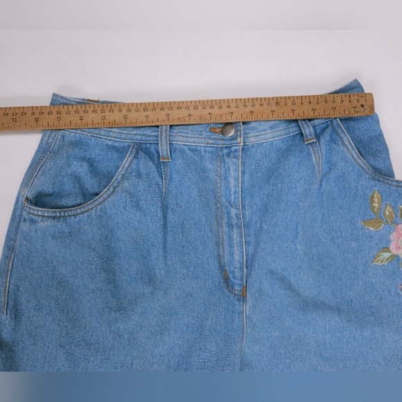 Together Vintage 90s Light Wash Embroidered Floral Tapered Jeans Women's 30x30 - Picture 4 of 12